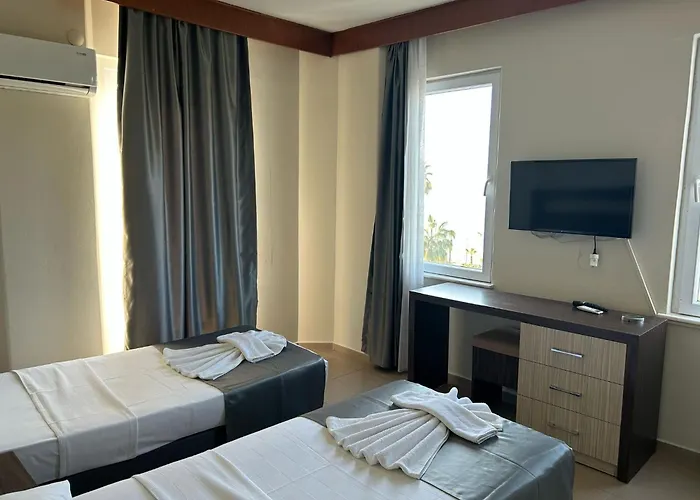 Rosella Hotel
